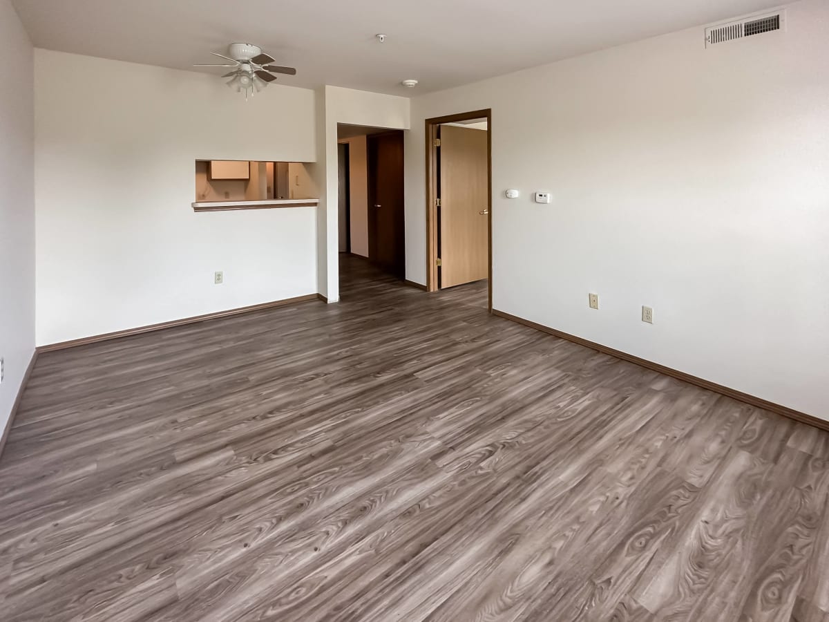 Photos and video of parkview senior residences in savoy il